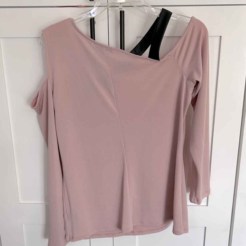 Bold Elements Asymmetrical Leather Neck Long Sleeve Top - L - NWT - Picture 5 of 7